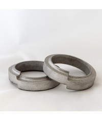 La foto rappresenta coppia spessori rialzo e riassetto auto